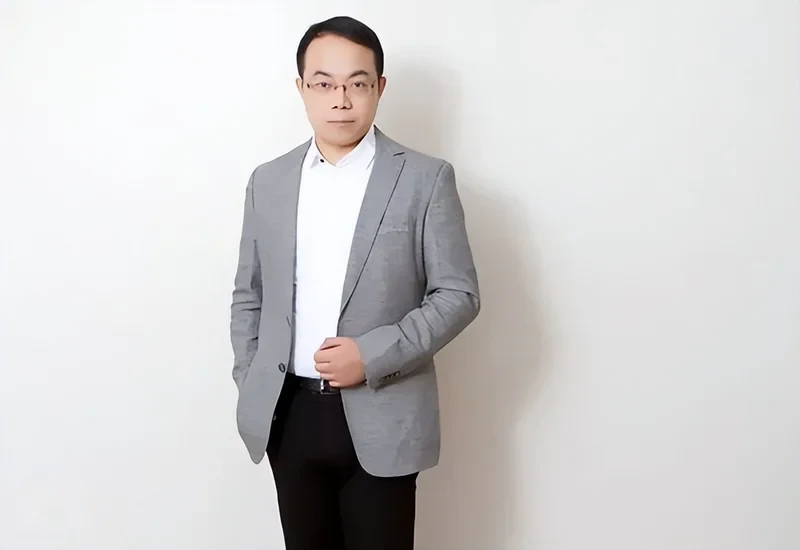 知名心理学博主武志红与前女友李雪用“NPD”等术语公开发文互呛，双方就旧情与经济问题各执一词