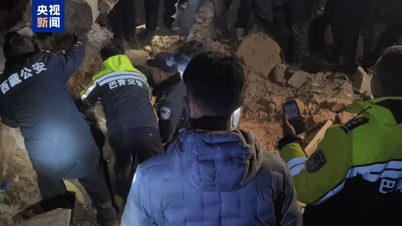 西藏发生7.0级地震 亲历者：睡梦中惊醒，跑出来不敢回家